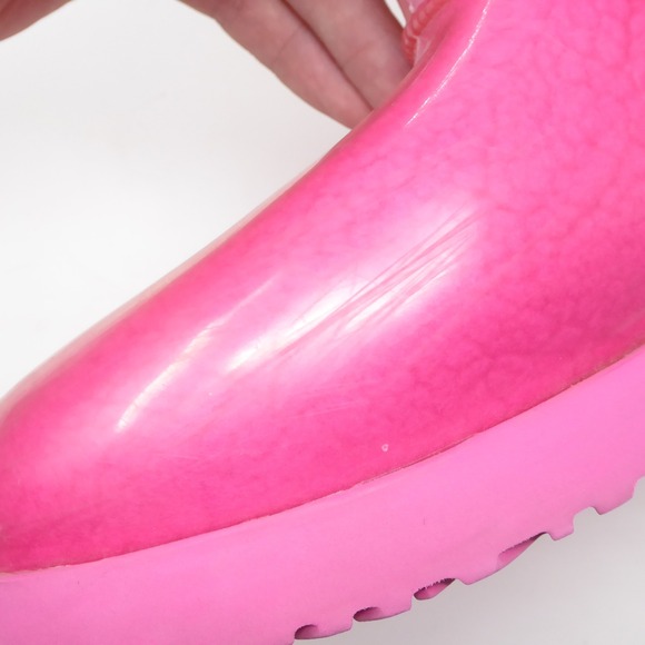 UGG Classic Clear Rubber Mini Boot Pink Womens Size 7 Rubber Sheepskin Lined - Picture 3 of 10
